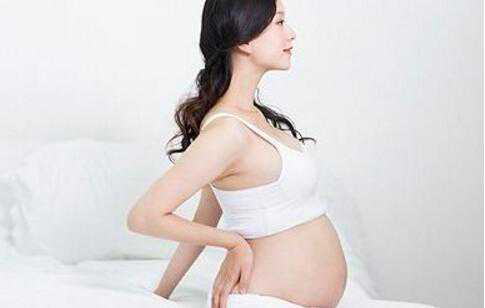 泰国有代孕的没有-人气最旺的代孕平台_母乳喂养会导致胸下垂？孕期如何预防